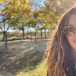 Meet your Posher, Renee